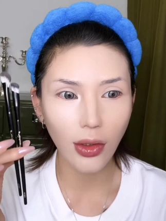 #郭小妞 #鼻影刷 2支装黑蔷薇半扇形鼻影化妆刷刷镰刀高光刷鼻翼晕染细节