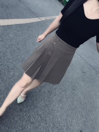 现在的我,相信了顺其自然,不要说我不在意了,就算在意了,又能怎样,只不过我把一切看淡了,也想开了。人与人之间的任何关系,都是相互的,你给我珍惜,我还你值得,你给我距离,我还你分寸,如果真心换不来真心,那就要学会转身:#夏季必备
