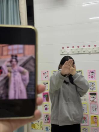 不是 老师 上班怎么没有见过你