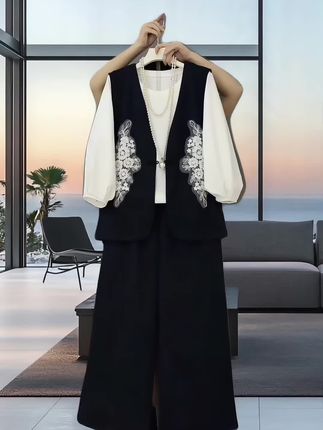秋季新款大码女装欧货气质重工刺绣马甲阔腿裤三件套套装 #大码套装 #显高显瘦显腿长 #气质穿搭 #强烈推荐 #谁穿谁好看 @DOU+上热门