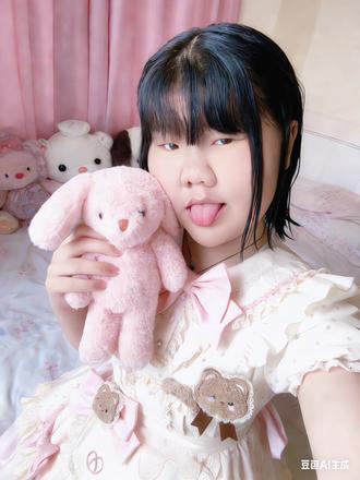 “这样的我,你爱吗?”#ai说啥我穿啥 #豆包指令 豆包p图变装ai指令教程来啦 #甜妹写真#洛丽塔lolita #豆包ai 甜美女孩