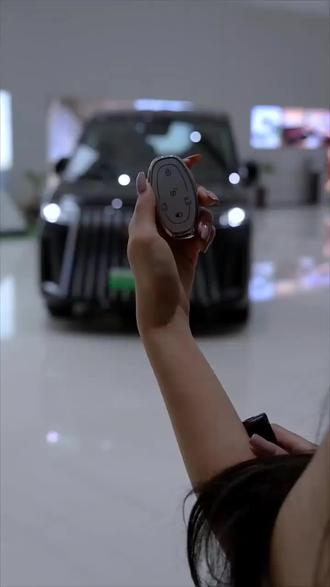 沉浸式体验北汽制造锐胜M8新能源商务车
#商务车 #新能源商务车 #北汽制造 #锐胜王牌