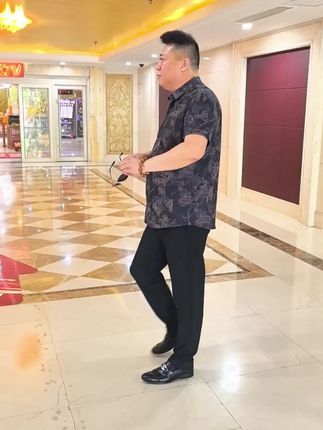 大码时尚印花衬衫, 180斤以上胖人都可以穿,上档次大气,舒适凉快,弹力大透气性好,上班休闲皆可#大码男装 #大码穿搭 #印花衬衫#200斤 @DOU+小助手