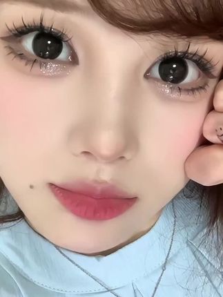 宝宝别哭🥺这眼神太水汪汪了 嫩呼呼清纯小黑瞳重返校园感! 𝐃𝐨𝐫𝐢𝐬𝐂𝐨𝐧𝐏𝐫𝐨黑糖酱𝟏𝟒.𝟓𝐦𝐦 甜妹制造机#氧气感满满 自然扩瞳不会用力过猛的喔 #Morningcon美瞳 #特写镜头 #硅水凝胶 #美瞳种草