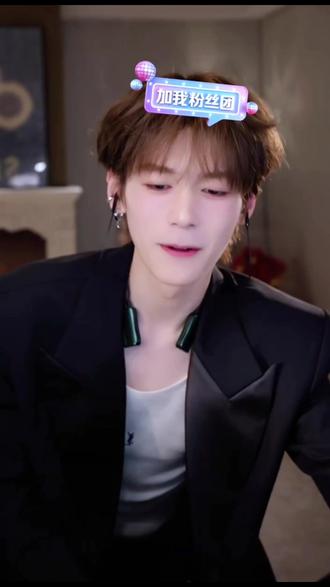 拿下!又是第一名🥇@孙恩盛 继续闪耀洱海吧~#2026抖音繁花盛典 #追星怎么可能追谁都一样