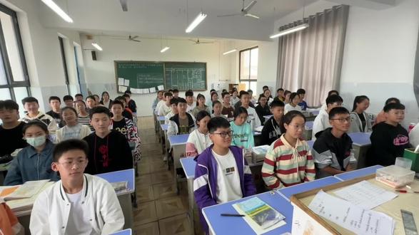 今天的音乐课,声势律动史迪仔-《星际宝贝》。音乐知识,玩着学!🤗🤗