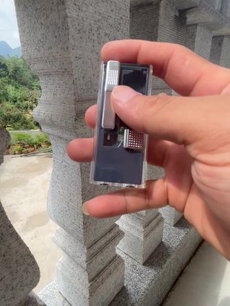 前女友送的虽然分开了但是一直带在身上