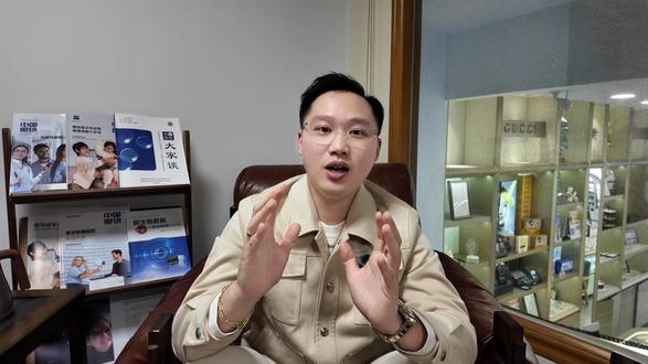 高性价比的三大品牌:明月、凯米、康耐特,如何进行选择呢?
#眼镜 #眼镜品牌推荐 #德式验光 #朗朗视界眼镜