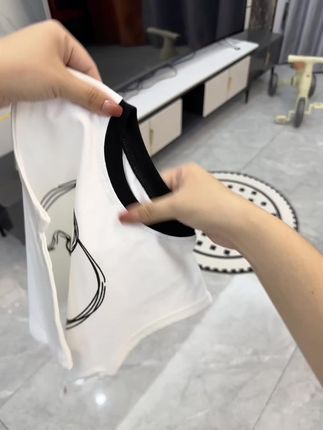 #夏季穿搭 #背心穿搭#韩系穿搭#极简风穿搭#生儿子就是用来打扮的