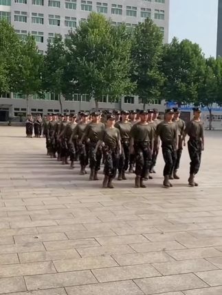 军训帽子吸汗贴学生运动帽檐吸汗贴衣领防脏吸汗贴军训好物吸汗贴#吸汗贴#一次性吸汗帖 #帽檐贴吸汗贴 #帽檐贴推荐 #衣领贴