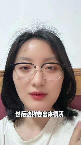 与辉同行山东煎饼 从与辉同行山东行预热开始,山东人带着各种煎饼吃法最近泡在每个煎饼评论还是有外地朋友说咬不动,别浪费了😭#与辉同行山东行 #小米煎饼 #山东煎饼咬不动 #与辉同行直播间 #与辉同行 @董宇辉 @与辉同行
