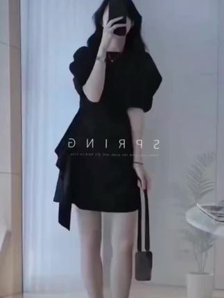 大码女码短袖连衣裙2025夏季新款宽松显瘦设计感中长款A字裙子
