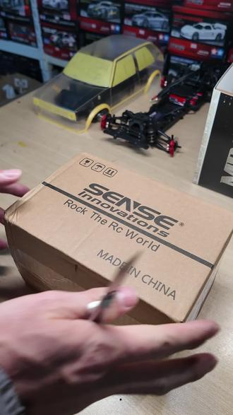 开箱一个新玩意!三石创新 S10遥控器初体验。#男人的玩具 #RC模型