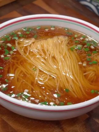 我每天早上都会给孩子做这个清汤面,做法简单营养又美味 #超便宜超划算