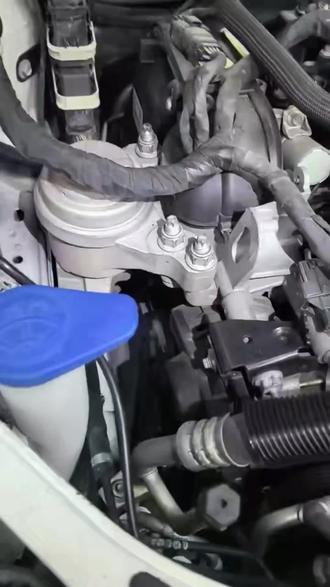 蒙迪欧水泵异响
发动机漏油 变速箱漏油
#汽车保养与维修 #福特林肯专业维修 #蒙迪欧通病 #深圳标德汽车