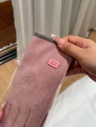 天冷了骑车出门一定要备上一双保暖手套,可触屏的超方便!#骑行手套 #保暖手套 #触屏手套 #骑车必备 #加绒手套