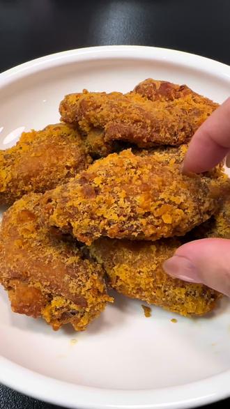 跟村驴老师学的金沙鸡翅,好吃😋#金沙鸡翅