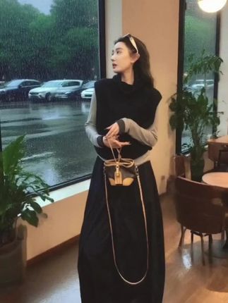 #张予曦毕雯珺真拍了红裙抱 #深情眼 #张予曦 #毕雯珺呐毕雯珺