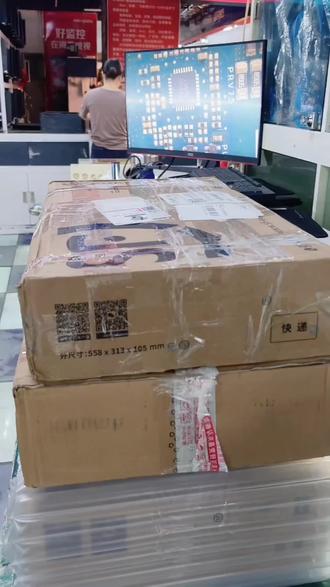 外星人17 R1升级固态硬盘更换电池和喇叭 江苏粉丝寄修#外星人笔记本电脑专业维修