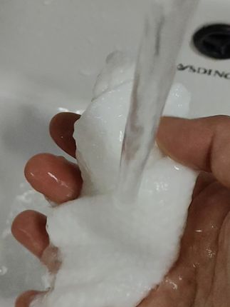 纯棉的洗脸巾遇水后,攥干水后是团在一起的,一直回购的北库洗脸巾,值得信赖!#强烈推荐 #生活小惊喜 #好物推荐🔥