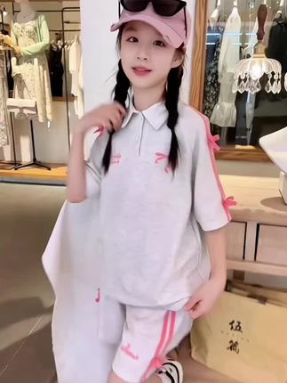 女童夏季运动套装 2025新款韩版中大童POLO衫洋气蝴蝶结短裤两件套#夏季穿搭 #生女儿就要这样穿 #女童夏季套装 #女童短袖套装 #女童短袖短裤两件套 @DOU+上热门 @DOU+小助手 @巨量千川