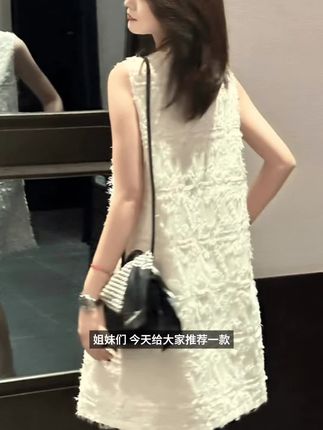 小香风无袖背心白色连衣裙新款女夏季宽松显瘦休闲气质短裙子