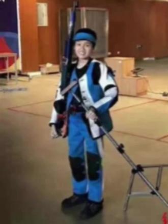 射击运动员为什么要穿厚重的射击服(二)