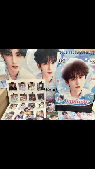 台历终于到啦#张凌赫 #台历 #开箱