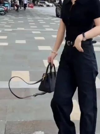 #张予曦毕雯珺真拍了红裙抱 #深情眼 #张予曦 #毕雯珺