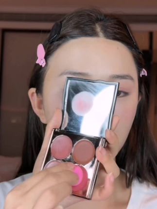 #MKINGPRETTY #多用膏 #腮红 眼影口红高光综合盘哑光唇泥女素颜显白*S