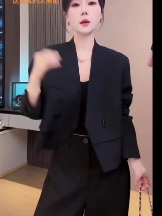 #上热门🔥 #今天穿什么 #感谢抖音我要上热门 #感谢那些默默给我点赞的人 #女装