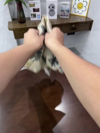 刷到别犹豫!上身帅迷糊了,关键这个价到手可是一整套啊,雪纺面料凉感十足,柔软透气又凉快,夏天穿别提多舒服了~花色很多可选,妈妈们赶紧冲!#夏季穿搭 #夏季新品 #雪纺套装舒服又凉快 #夏季必备 #面料舒适透气