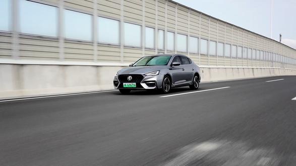 名爵装完以后驾驶舒适性提升好几个档次!既然刷到了就赶快给你的名爵安装上吧!#名爵 #mg4ev #名爵mg7 #名爵mg6 #密封胶条