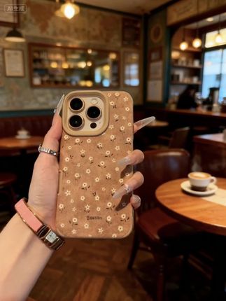 #炫彩壳壳屋 #爆款热卖中 【可备注17】标签花朵适用苹果壳iPhone16Pro//15Pro女/14proMax#手机壳 #苹果手机壳 #这个手机壳真的长在我心巴上了
