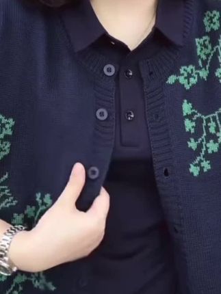 #针织开衫 2025秋季新款复古港风洋气时尚百搭女装毛衫上衣针织衫#74597#早秋新款 #谁穿谁好看 #百搭外套 #时尚穿搭