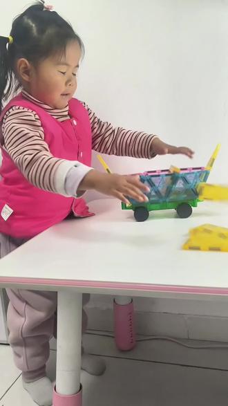 如何解决帆船中风帆的不稳定问题?
#磁力片拼图大全教程 #磁力片玩法 #儿童玩具