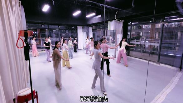 保持热爱就是最好的状态
#肇庆成人舞蹈教学 #肇庆舞蹈教学 #精卫敦煌舞教学 #精卫舞蹈