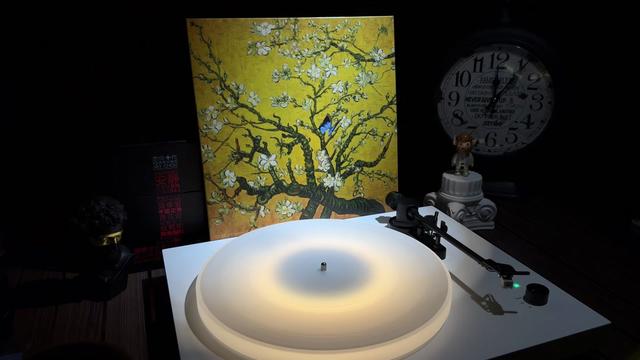 这是一首能听出丁达尔效应的歌 golden hour- JVKE黑胶唱片分享#黑胶唱片 #音乐分享 #goldenhour #jvke #欧美音乐