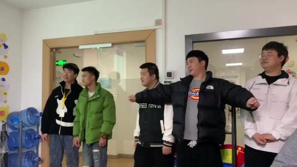 美团充电宝的科目三~