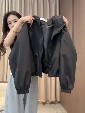 棒球服短款外套#休闲百搭 #休闲减龄穿搭 #宽松舒适遮肉
