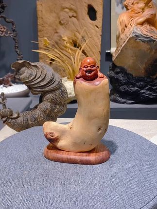古韵弥勒,手工雕刻的艺术品! 想让家里添福气?试试这尊寓意美好的摆件!#非遗文化传承#传统手艺#民间手艺#文玩爱好者#木雕摆件