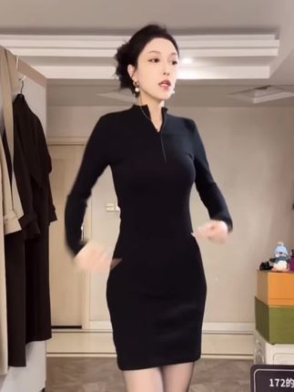 黑色修身包臀裙显瘦裙子女款春秋爆款2025新款连衣裙高级感小黑裙#连体裙 #秋冬必备 #女神必备 #女装穿搭 #主推款
