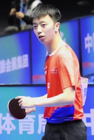 陈垣宇冲击老将雨果:
2026年2月27日,新加坡大满贯男单1/8,中国小将陈垣宇有了冲击老将卡尔德拉诺的机会!
经过大赛的锻炼,陈垣宇心态稳定,比赛线路严密,显然准备充分!
6 -11 . 11 -9 . 12 -10 . 11 -9 .
陈垣宇 3 :1 爆冷赛事二号种子 雨果.卡尔德拉诺,进入 男单 1/4 赛事!
陈垣宇不错,加油👏