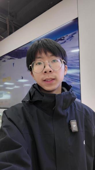 Action6居然可以拍8K了??? 还没有更新上8K的朋友们,跟我操作。下期带大家测试一下老固件4K和新固件8K画质到底差别会很大吗?敬请期待#大疆 #运动相机 #action6 #固件更新