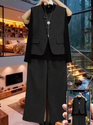 #时尚洋气 #时尚穿搭 #秋冬穿搭 #气质穿搭 #穿出自己的风格 @DOU+上热门
