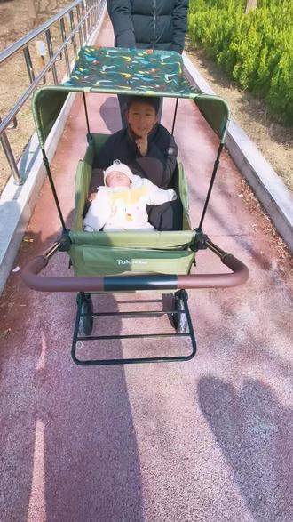 #Takbebe #双旅车 #户外#多功能车
一款可以露营,拿快递,逛超市,当移动婴儿车的多功能车,也太心动了趴!