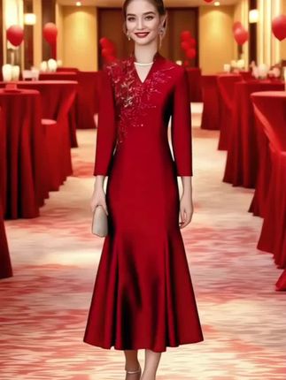 礼服平时可穿秋冬新款生日宴会聚会酒红色弹力高端婚礼鱼尾连衣裙#礼服#婚宴礼服#连衣裙@DOU+小助手