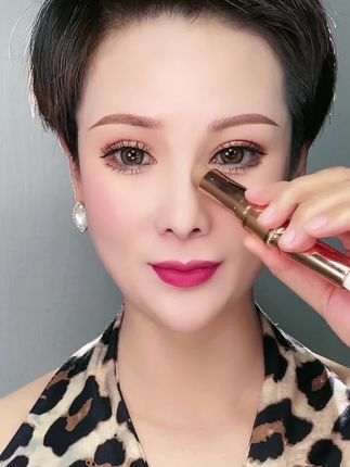 不会修高鼻梁立体五官的姐妹可以试一下这支双头修容笔,好掌握颜色还自然 #修容