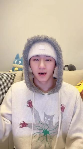 @王子浩LEV 🌻💛谢谢子浩对我们的38女神节祝福~唱跳歌手即将回归!子浩加油!㊗️顺顺利利!
#王子浩 #染色体娱乐集团 #王子浩lev #枣晚聊两句 #王子浩魔力歌先生