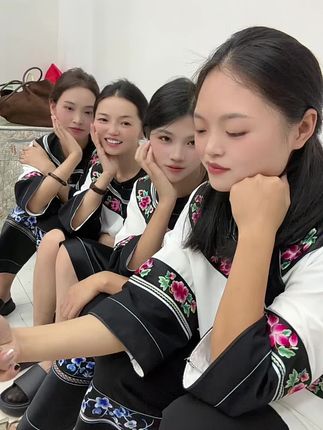 苗族血脉觉醒!!!#穿出自己的风格谁穿谁好看 #苗服